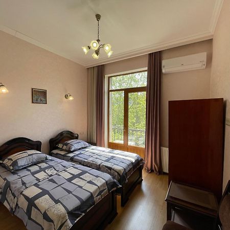 Freedom Square Apartment Tbilisi Exterior foto